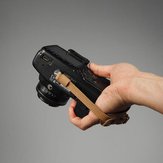 Dây đeo máy ảnh cổ tay. Pro Hand Strap Grip Leather