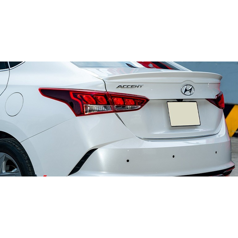 Đuôi gió liền cốp xe Hyundai ACCENT 2018-2023 ,Đuôi cá thể thao hàng mộc chưa sơn ,chưa có băng keo 3m
