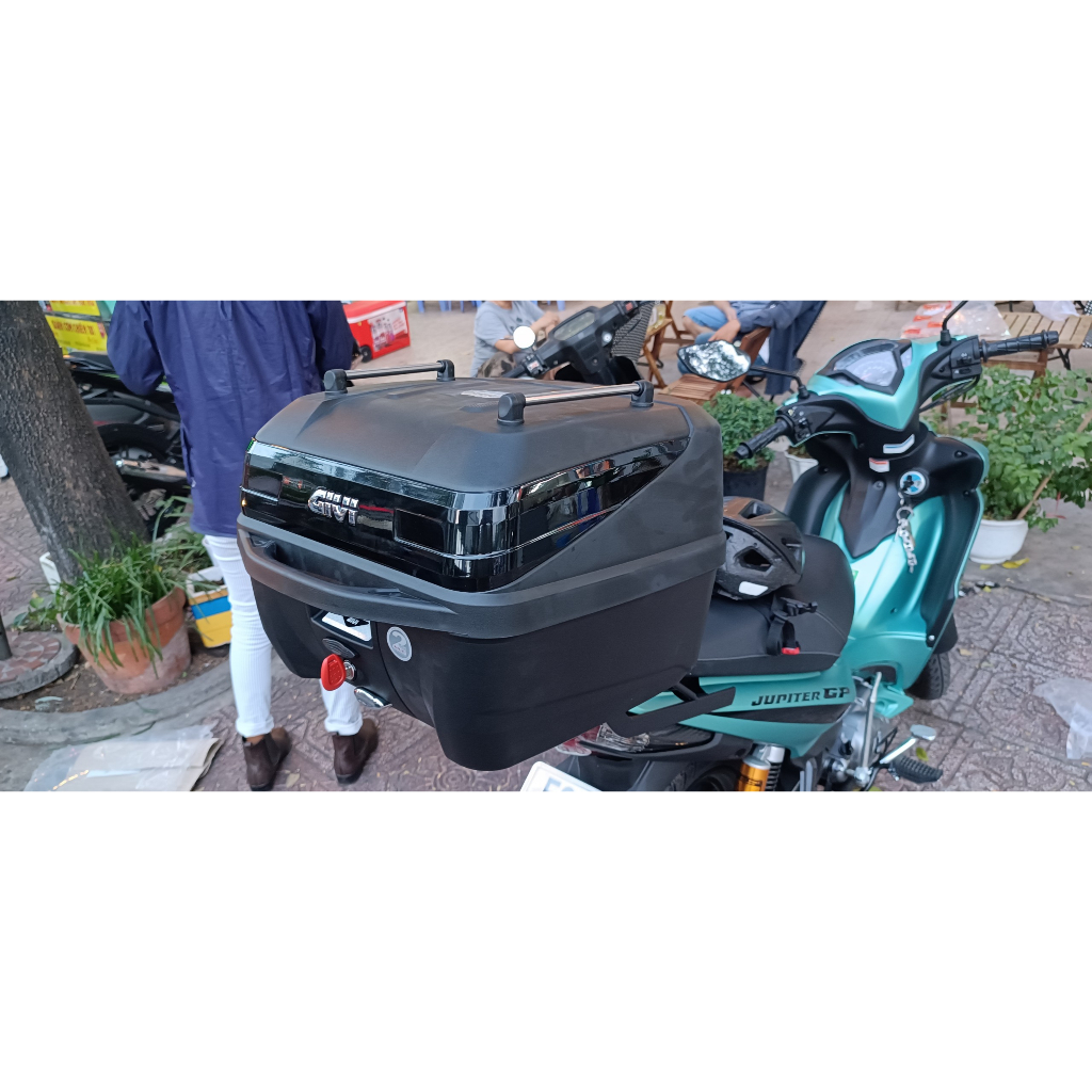 THÙNG SAU GIVI B32NB ADV - Chính hãng