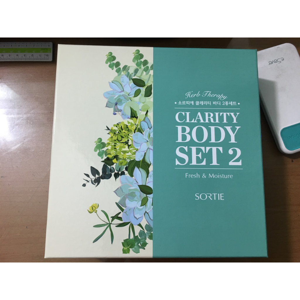 Ảnh Bộ chăm sóc da toàn thân: Sữa tắm 550ml và Sữa dưỡng 350ml Geo Sortie Flora Spa Clarity Body Set 2(900ml) 4