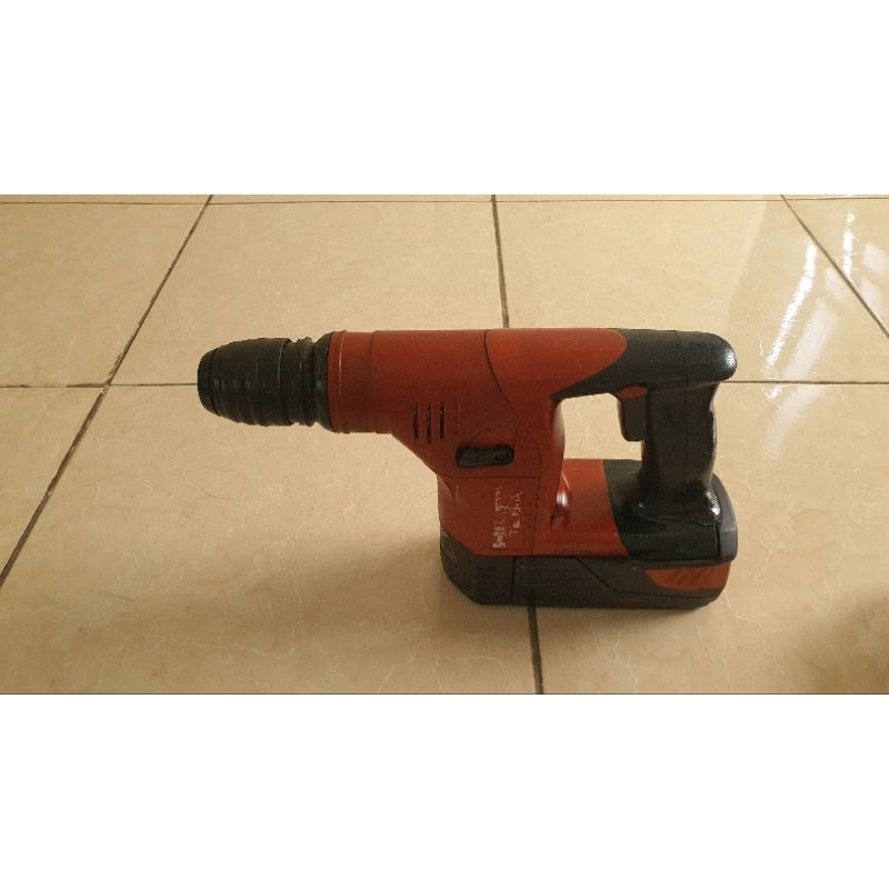 Adaptateur HILTI TE 6-A - Pour Pièces Détachées (non Testé / Ne Fonctionne Pas)