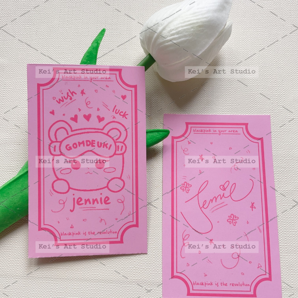 Hình ảnh thiết kế, sticker tấm, quà tặng kèm (photocard, card des, sticker, freebies) - mặc định có df sản xuất