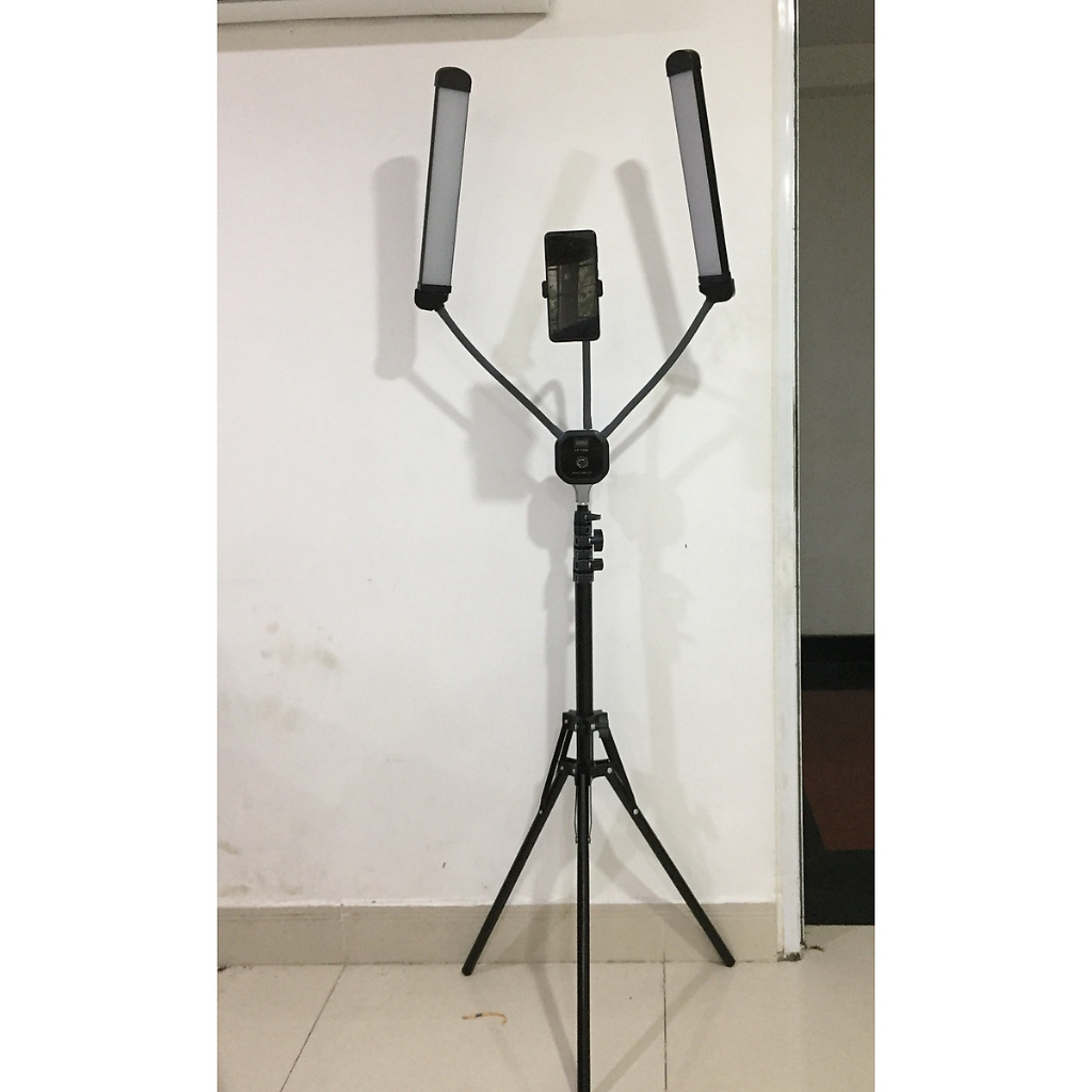 Đèn 2 Râu, Đèn Led Phun Xăm Spa, Đèn Nặn Mụn 2 Râu Dùng Livestream, Bảo Hành 12 Tháng