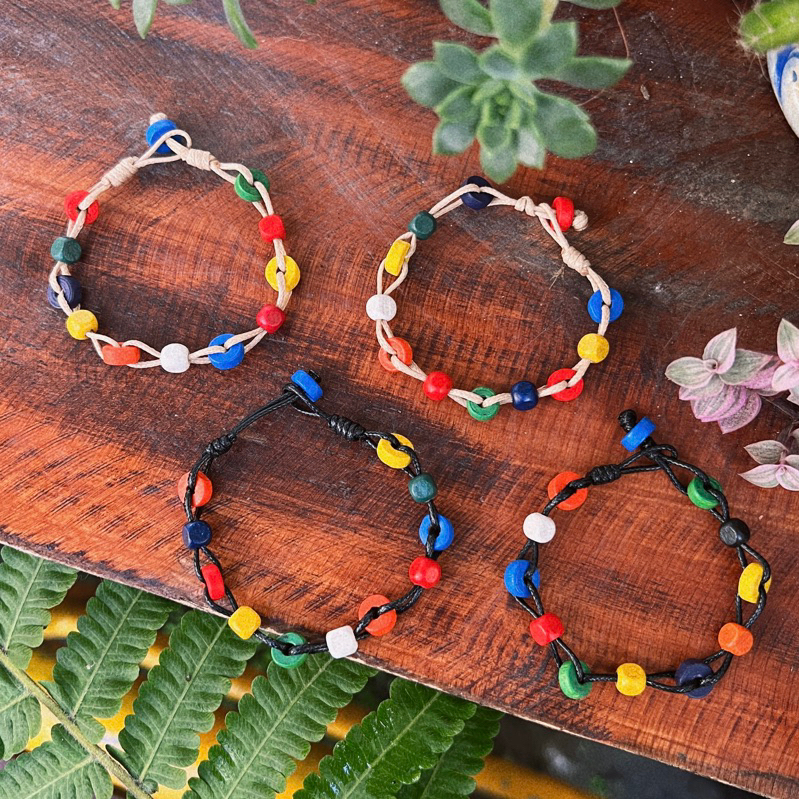 Vòng tay Hanabi - vòng đan hạt gỗ thủ công nhiều màu ngẫu nhiên
