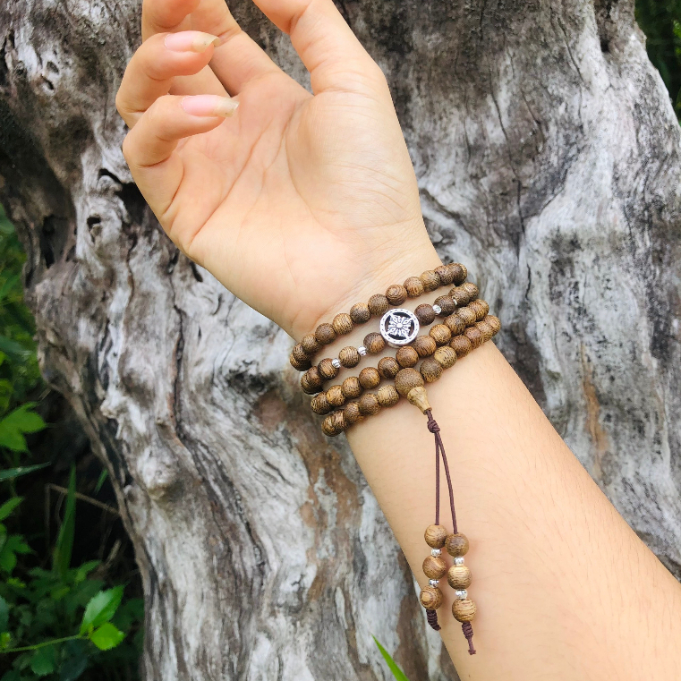 Vòng tay bằng trầm hương tốc vườn hàng lưa mix charm 6 ly 108 hạt-phong cách thời trang đẹp xịn-Trầm Hương Hội an