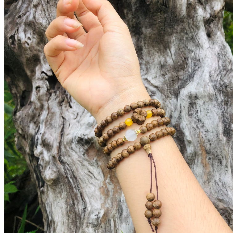 Vòng tay bằng trầm hương tốc vườn hàng lưa mix charm 6 ly 108 hạt-phong cách thời trang đẹp xịn-Trầm Hương Hội an