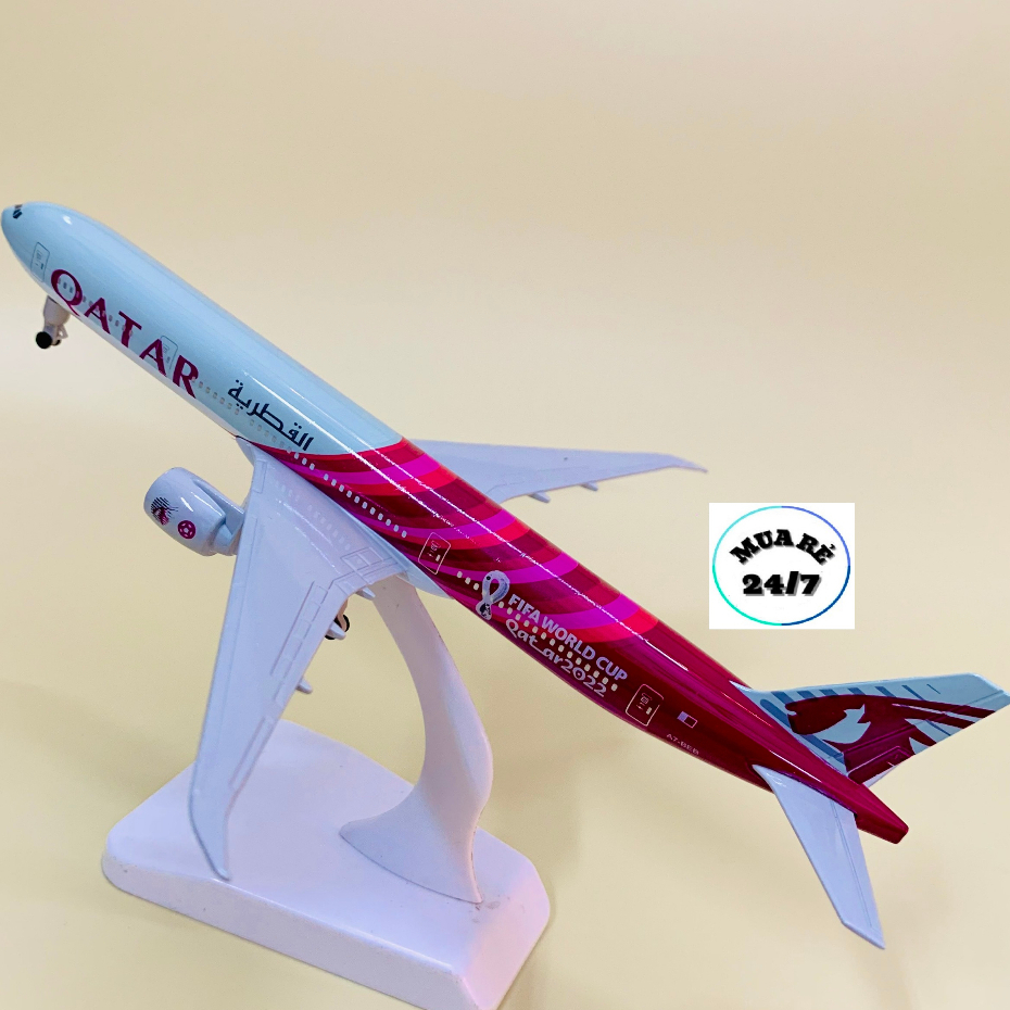 MÔ HÌNH MÁY BAY QATAR AIRLINES HỢP KIM CAO CẤP 20CM CÓ BÁNH XE KÈM ĐẾ TRƯNG BÀY