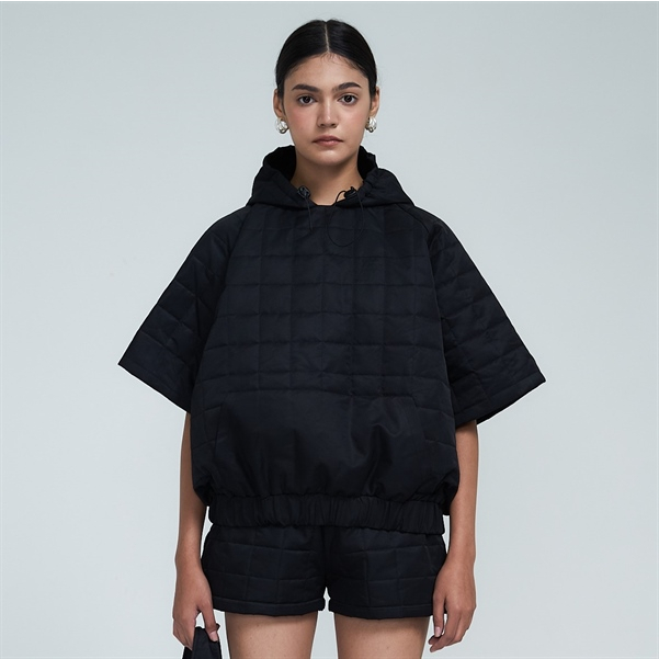 Áo khoác Hoodie ngắn tay có nón trùm, là min – QUILTED SHORT SLEEVE HOODIE