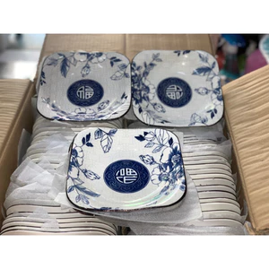 Dĩa sứ vuông chữ phúc kích thước 17*17*5cm