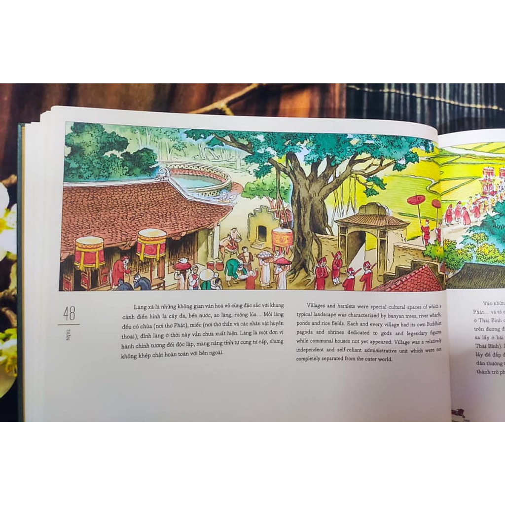 Ảnh Sách (Bản Đặc Biệt) - Lược Sử Nước Việt Bằng Tranh (Song Ngữ - Bìa Cứng) 2