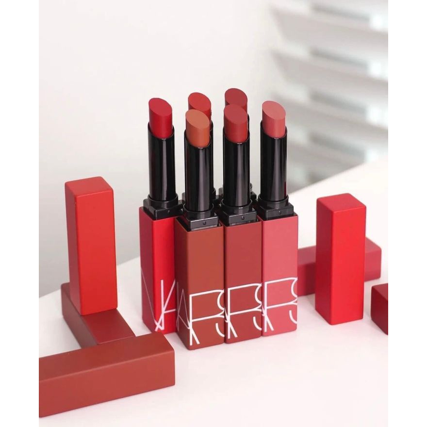 Son Nars Powermatte Lipstick 135 Mogador, 102 Killer Queen, 133 Too Hot