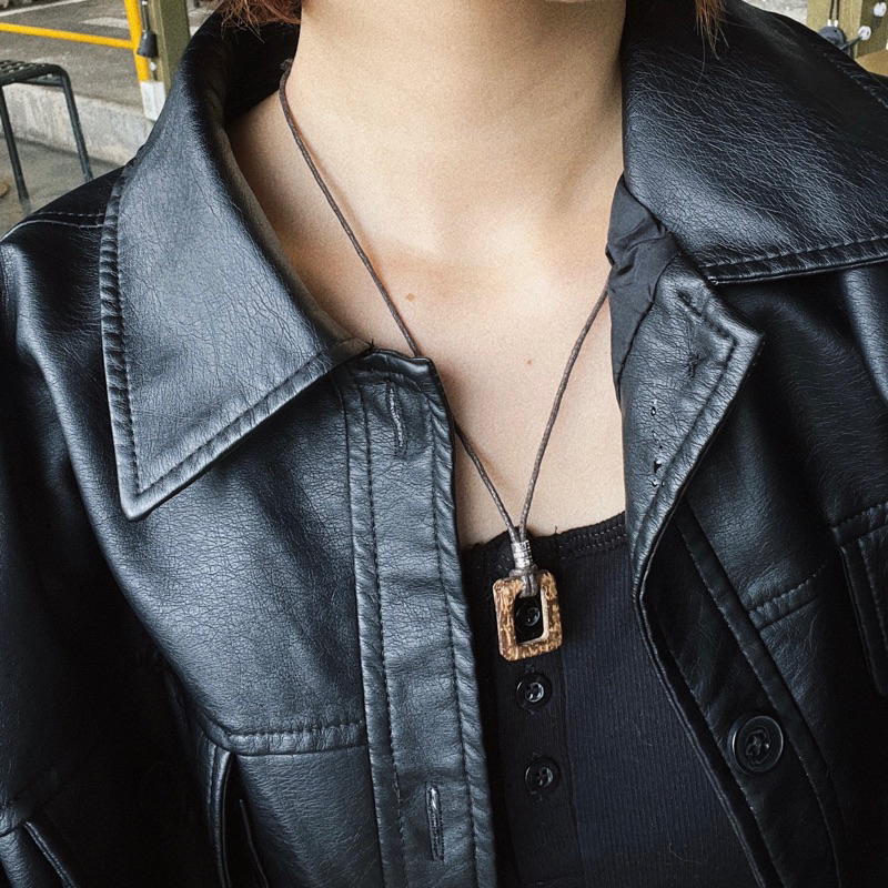 Vòng cổ Ho - dây chuyền khoen gỗ vuông mix charm vintage