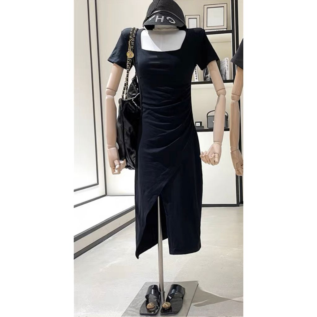 Váy cổ vuông dáng ôm nhún eo xẻ tà