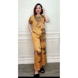 Đồ Bộ Tuổi Trung Niên , mẫu Cổ Tròn Ống Rộng!