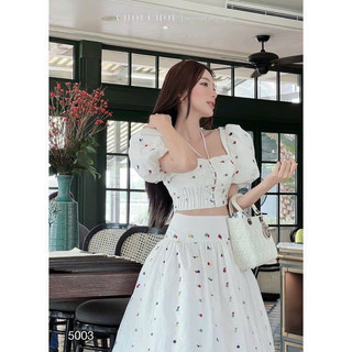 Sét váy thời trang nữ chất lụa cao cấp chuẩn fom y hình hoạ tiết hoa nhí cổ vuông tay búp crotop mix chân váy maxi xoè