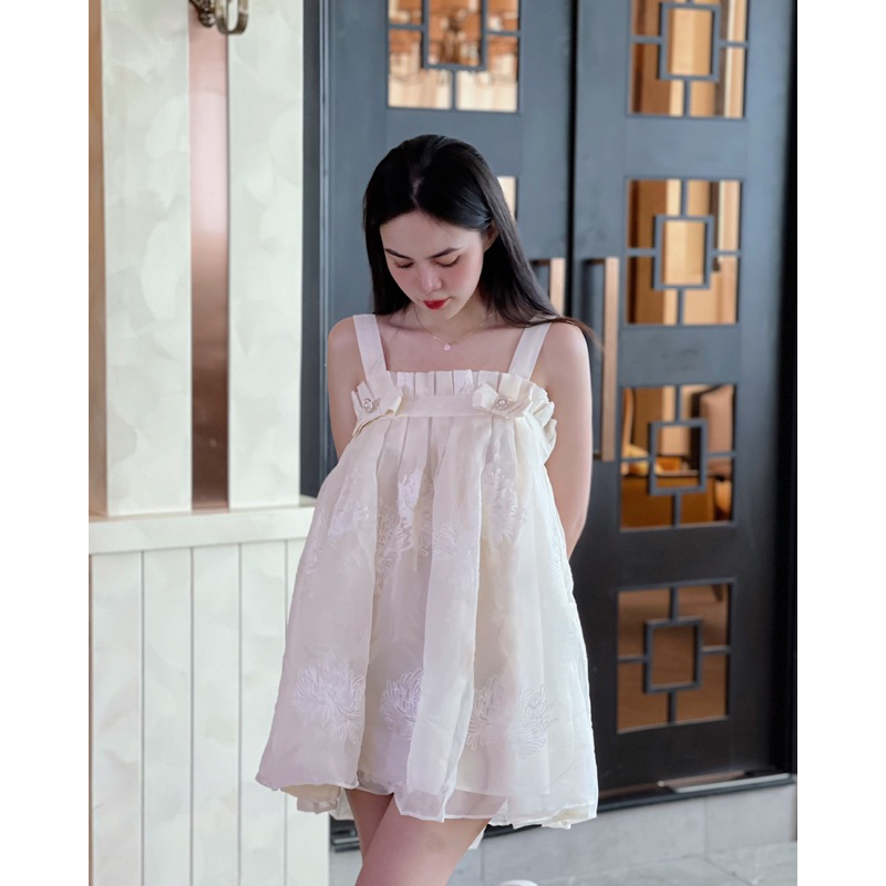 GINKO CLOTHING_Váy babydoll hai dây hoạ tiết cúc mẫu đơn phối nơ phong cách tiểu  thư_VGC2312