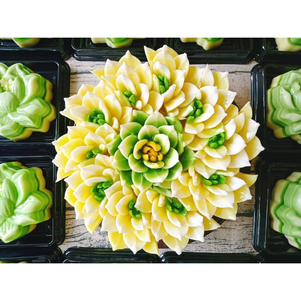 Khuôn sen đá đại làm mâm cúng