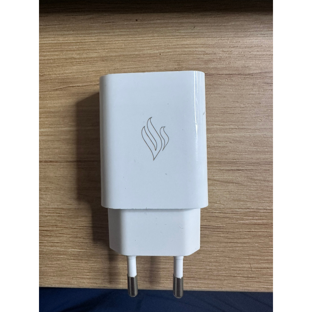 Bộ sạc Vsmart chính hãng Type C 18W - Dùng chung nhiều hãng