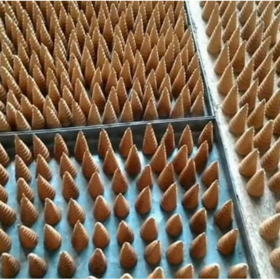 Nụ trầm hương(5 nụ) thơm lâu ít khỏi, tư nhiên, được làm từ bột trầm nguyên chất và ép bằng keo bời lời.