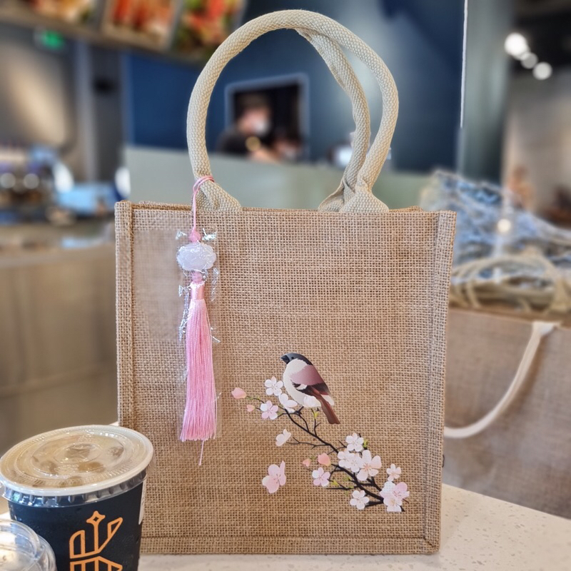 Túi cói hoạ tiết chú chim và hoa anh đào có dây kéo 🌸