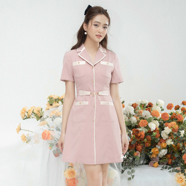 Đầm A Ngắn Tay Cổ Hai Ve Thiết Kế 4 Túi Ốp Kèm Đai Eo, Chất Liệu Cao Cấp Thoáng Mát JM Dress Design 1S05.2201KT spe