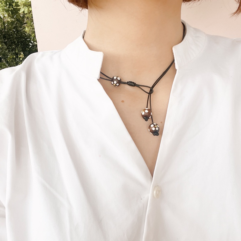 Vòng cổ Chiko - dây chuyền 3 gỗ hoa nhiều kiểu đeo vintage