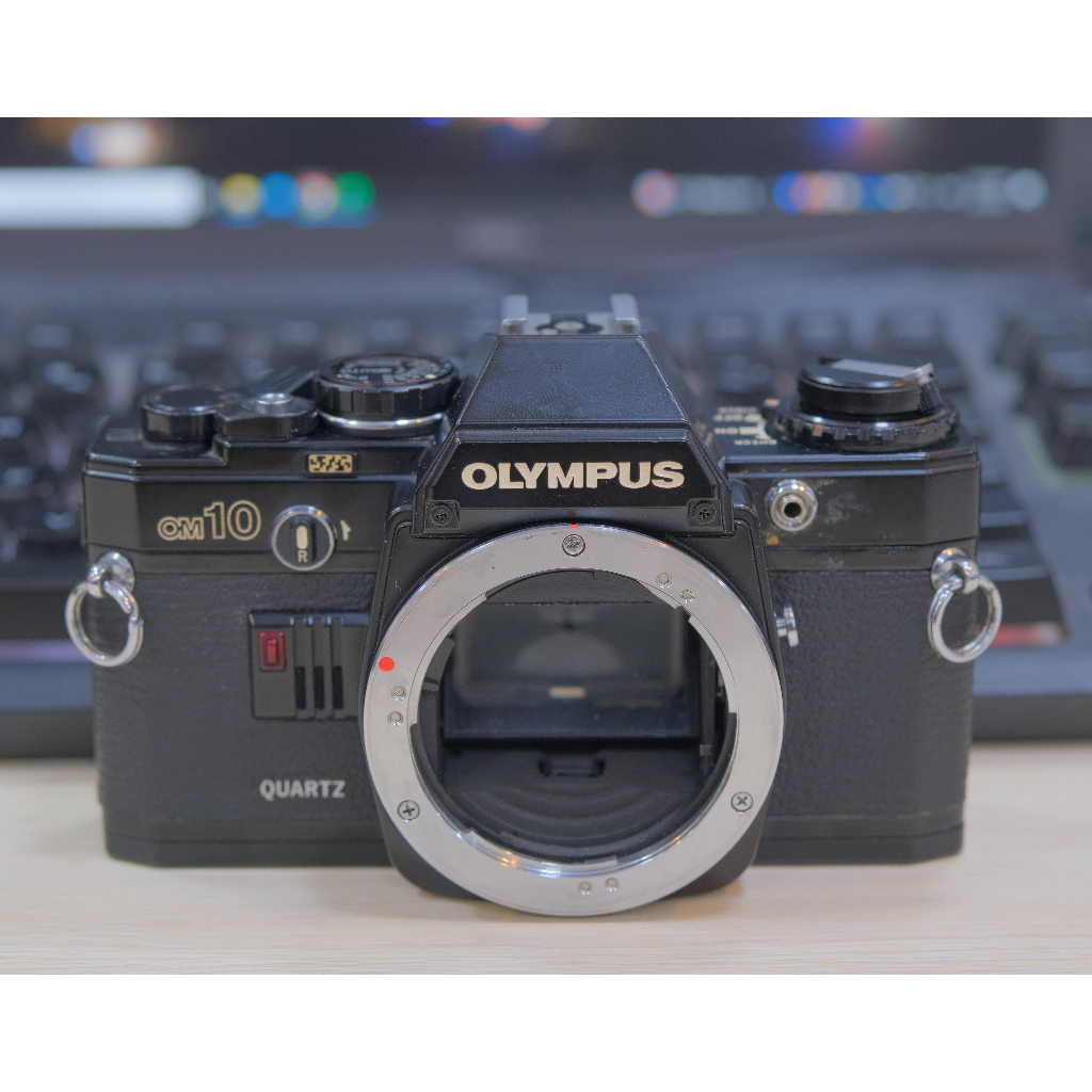 Máy ảnh film Olympus OM10 Shopee Việt Nam