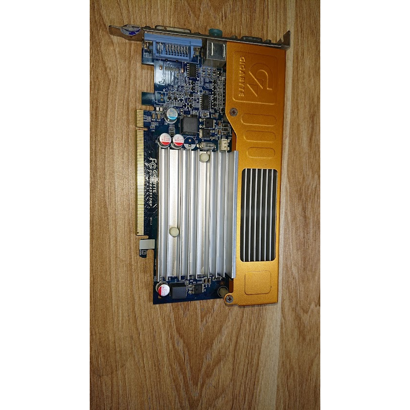 Placa de vídeo - NVIDIA GeForce 8400GS (1GB / PCI-E) - Evga - 01G-P3