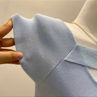 Áo len trơn khoét ngực 2 màu xanh trắng AL
