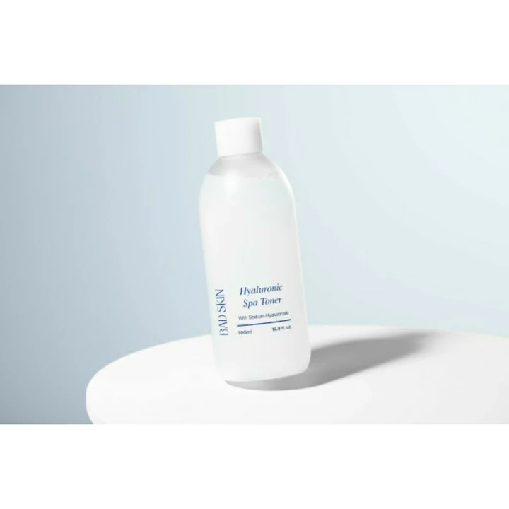 Nước hoa hồng Toner BadSkin Hyaluronic Spa Toner 500ml