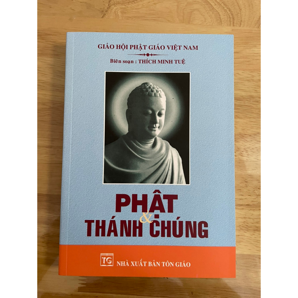 Phật Và Thánh Chúng: Hành Trình Giác Ngộ và Di Sản Tâm Linh