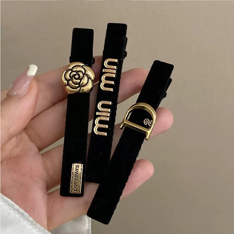 Kẹp Tóc Mỏ Vịt Màu Đen Nhung Đính Chữ Min/ Chữ D/Hoa Trà Xinh Xắn Phong Cách Retro Cho Nữ Empoli