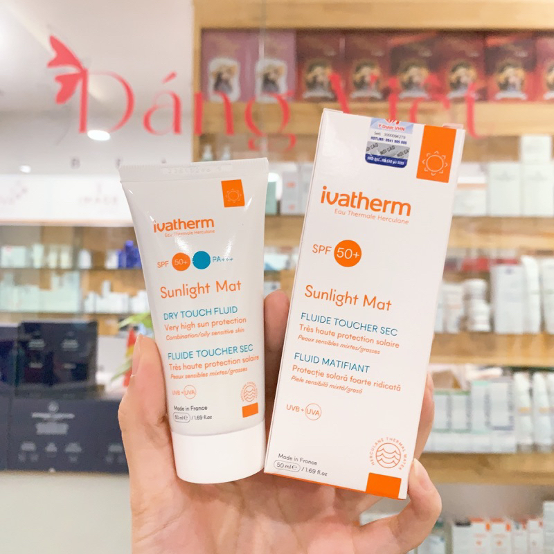 Kem Chống Nắng Cho Da Dầu Và Hỗn Hợp Ivatherm Dry Touch SPF 50 ...