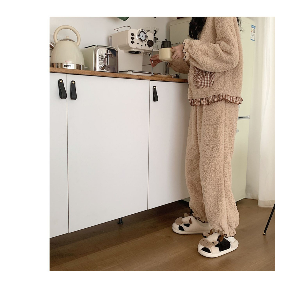 Dép bông đi trong nhà họa tiết con bò sữa cute xỉu, ấm chân mùa đông hàng đẹp quảng châu
