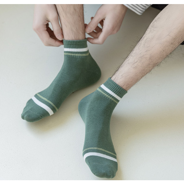 Vớ Tất cotton Nam cổ thấp chữ M phong cách trẻ trung và năng động.
