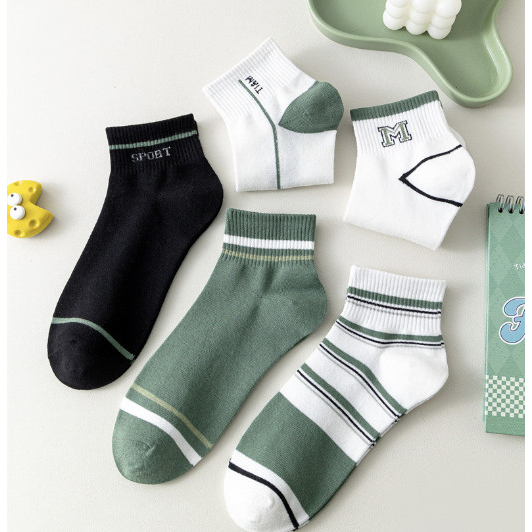 Vớ Tất cotton Nam cổ thấp chữ M phong cách trẻ trung và năng động.