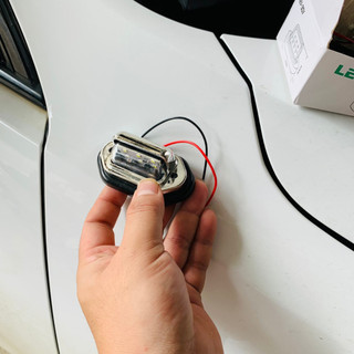 Đèn soi biển số dành cho xe ô tô, xe tải điện 12v và 24v dùng chung