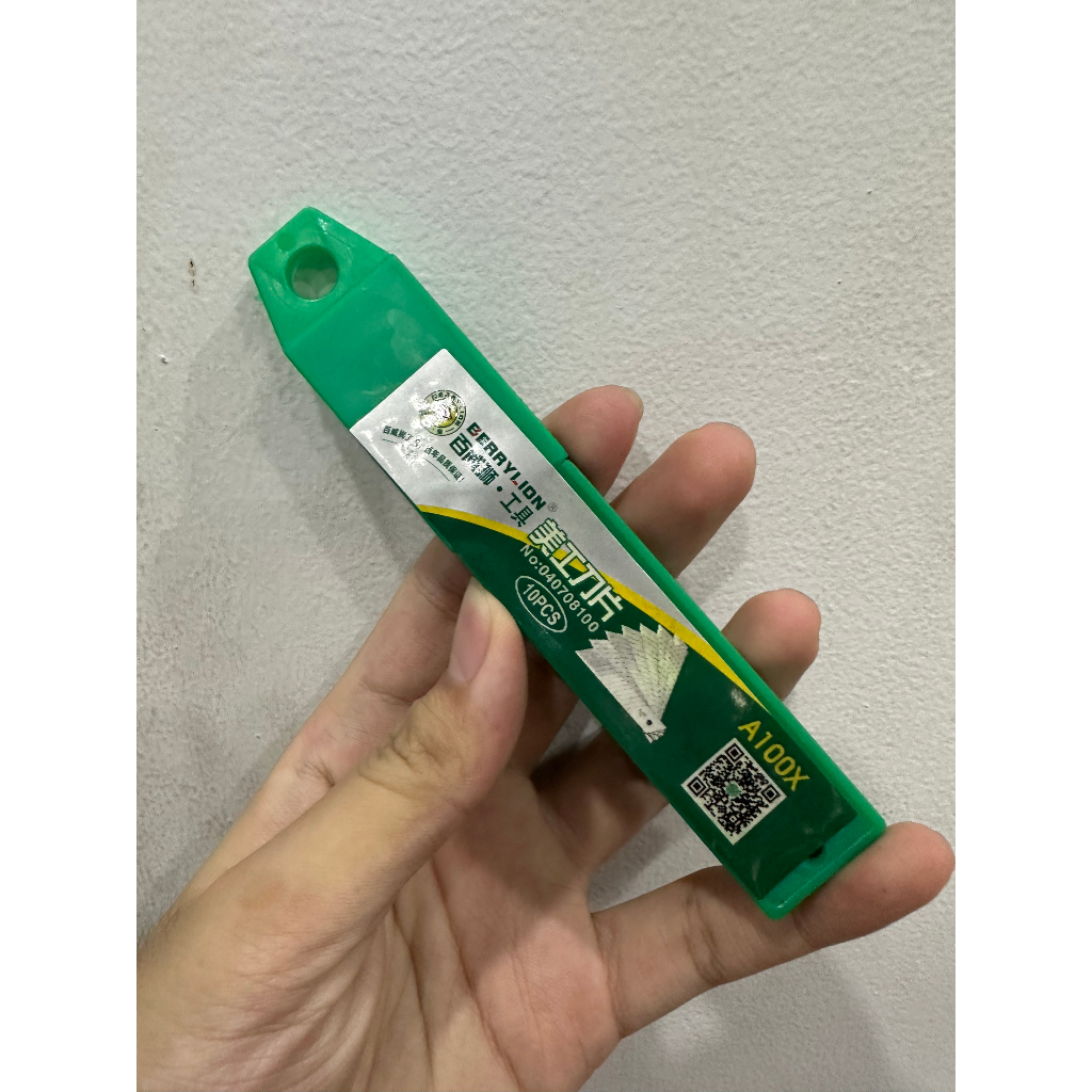 Lưỡi dao rọc giấy các loại  A100X, A100 và Wynn's - 1 hộp/ 10 lưỡi