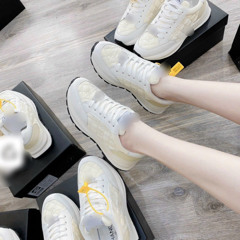 Giầy Thể Thao Cho Nữ Màu Trắng Đế Cao Su Bền Đẹp Chống Trơn Trượt Lên Chân Cực Xinh