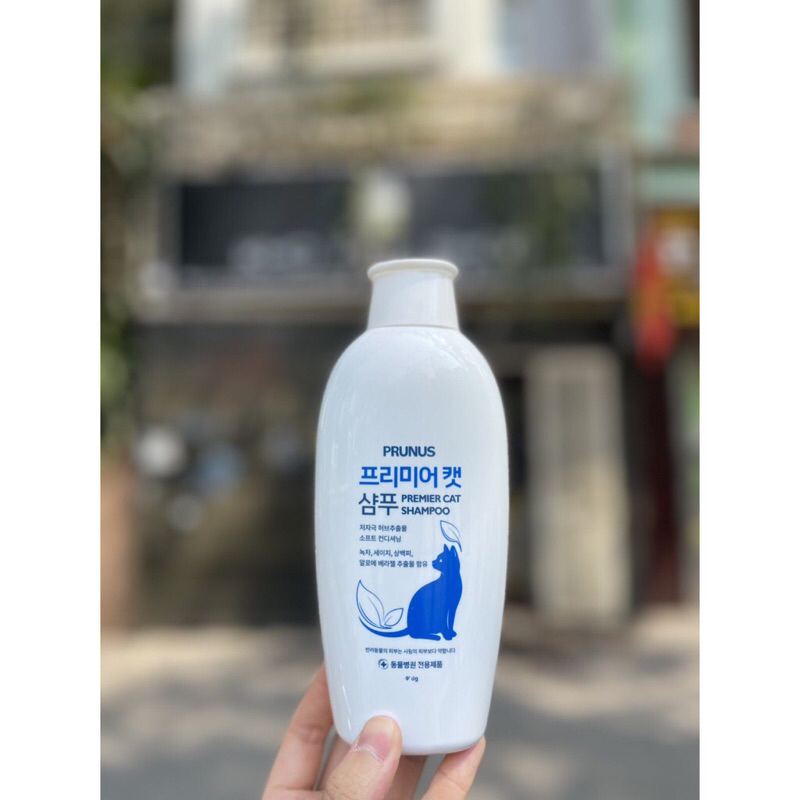Sữa tắm chiết xuất thiên nhiên dưỡng lông cho mèo Prunus Premier Cat Shampoo 400g