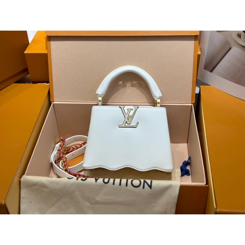 New Set Louis Vuitton Capucines Mini And Wallet Set 2023 Capushell