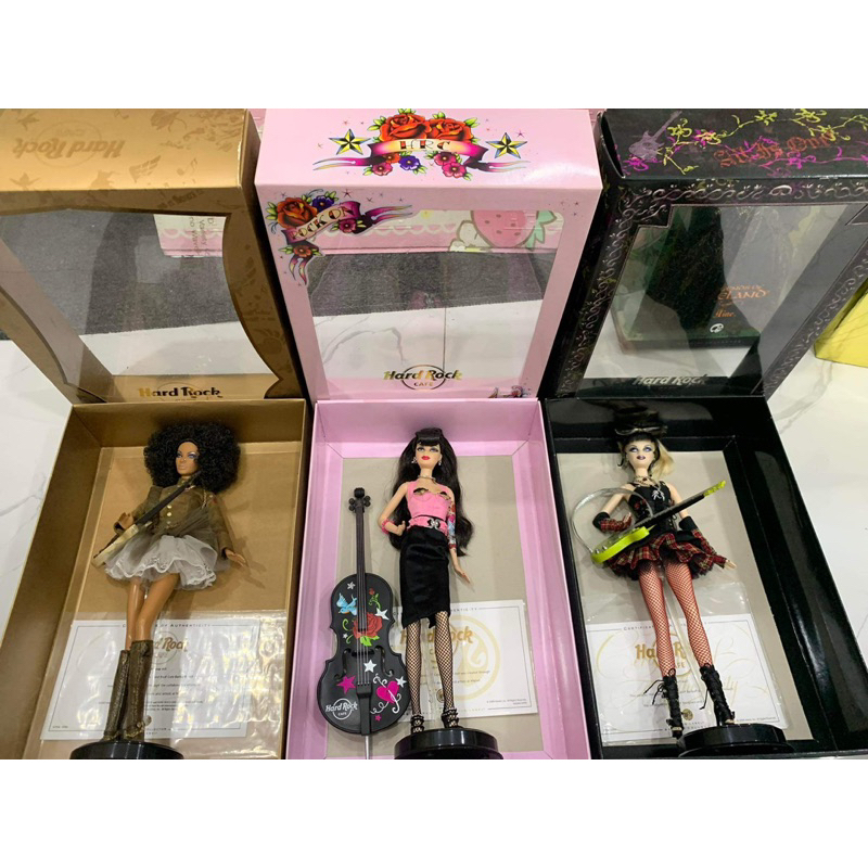 2006 Hard Rock Cafe Barbie Collector Doll Pink Réunion