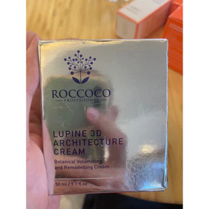 Lupine 3D Architecture - Collagen Cream - Roccoco Botanicals Một loại kem dưỡng ẩm và dưỡng ẩm sâu với công thức