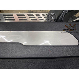 Film PPF TPU bảo vệ bệ bước chân cho KIA CARNIVAL (Tặng bộ PPF 4 hõm-tay nắm cửa)