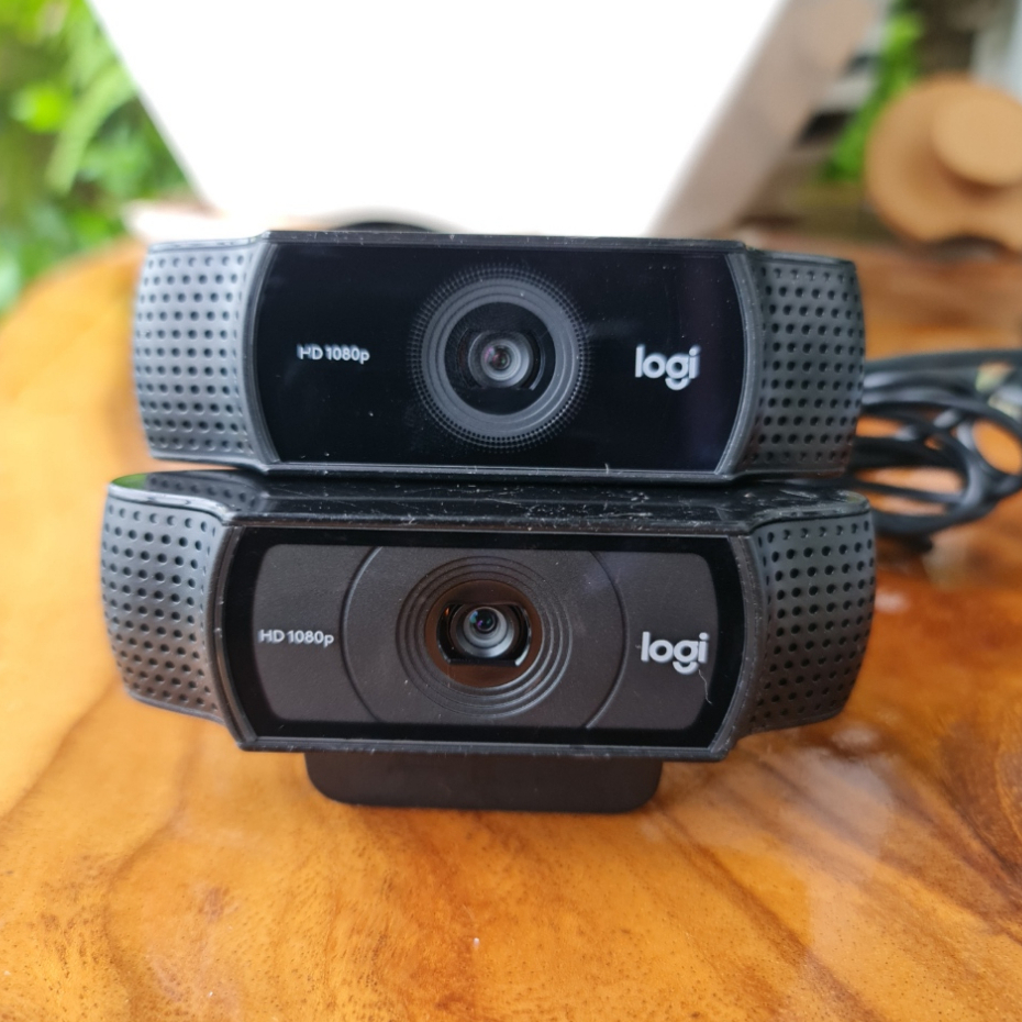 Webcam logitech C920, C922 hàng cũ chức năng hoạt động bình thường vỏ nhựa xước Shopee Việt Nam