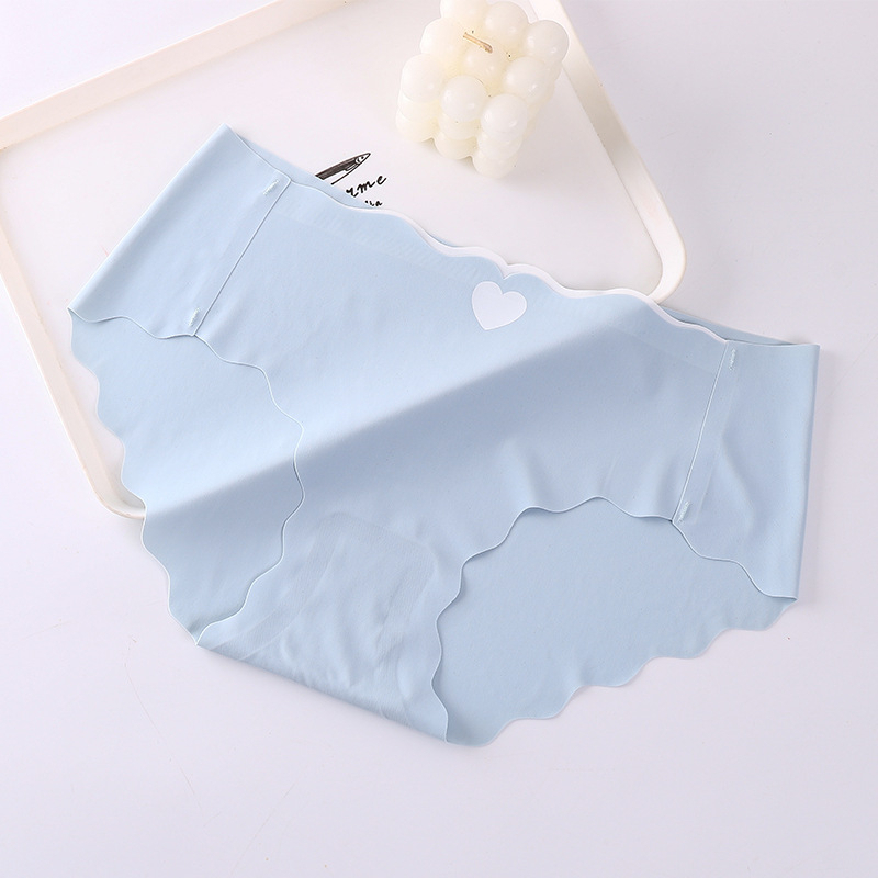 Quần Lót Kháng Khuẩn Nâng Mông Không Viền Cao Cấp Họa Tiết Trái Tim Gợi Cảm 2918