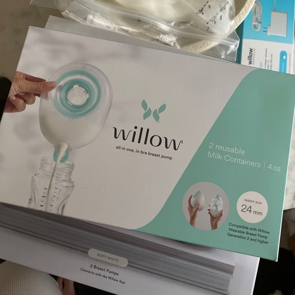 Container Máy hút sữa Willow Gen 3 New seal