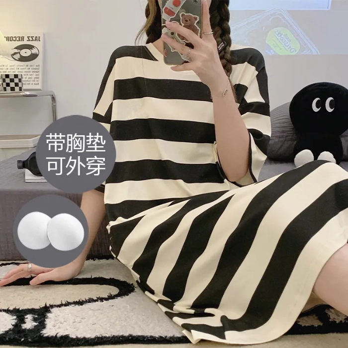 Kẻ Đen Đệm Ngực