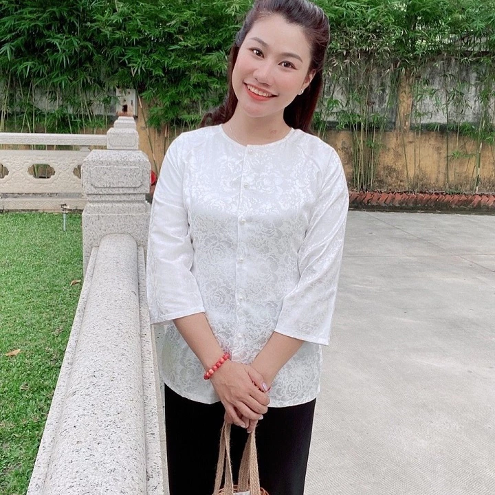 ÁO BÀ BA GÁM CỔ TRÒN QUẦN VÀ ÁO BÁN RIÊNG H9 Trang phục truyền thống áo bà ba gấm tơ tằm cao cấp