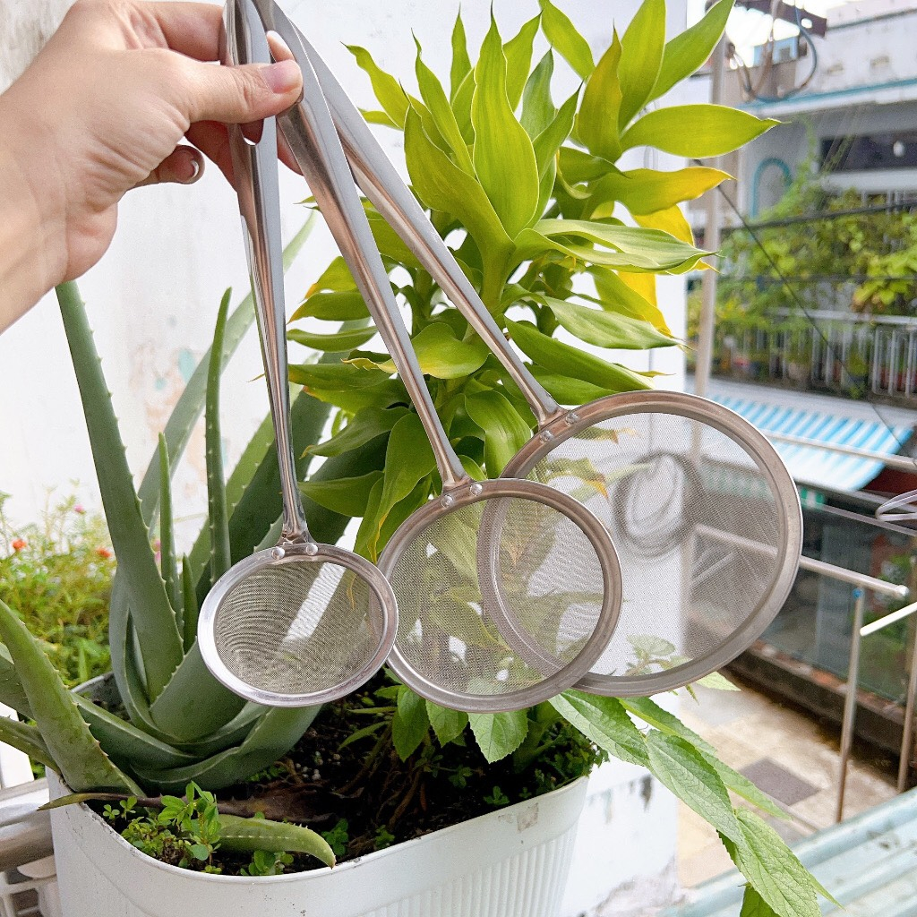 Vợt - Vá vớt bọt lưới inox -  lọc dầu -  rây bột mịn  bằng thép không gỉ ( 3 size)
